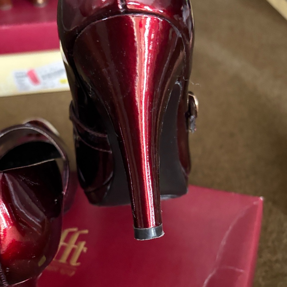 Sofft Burgundy Mary Jane Heels - Picture 5 of 6